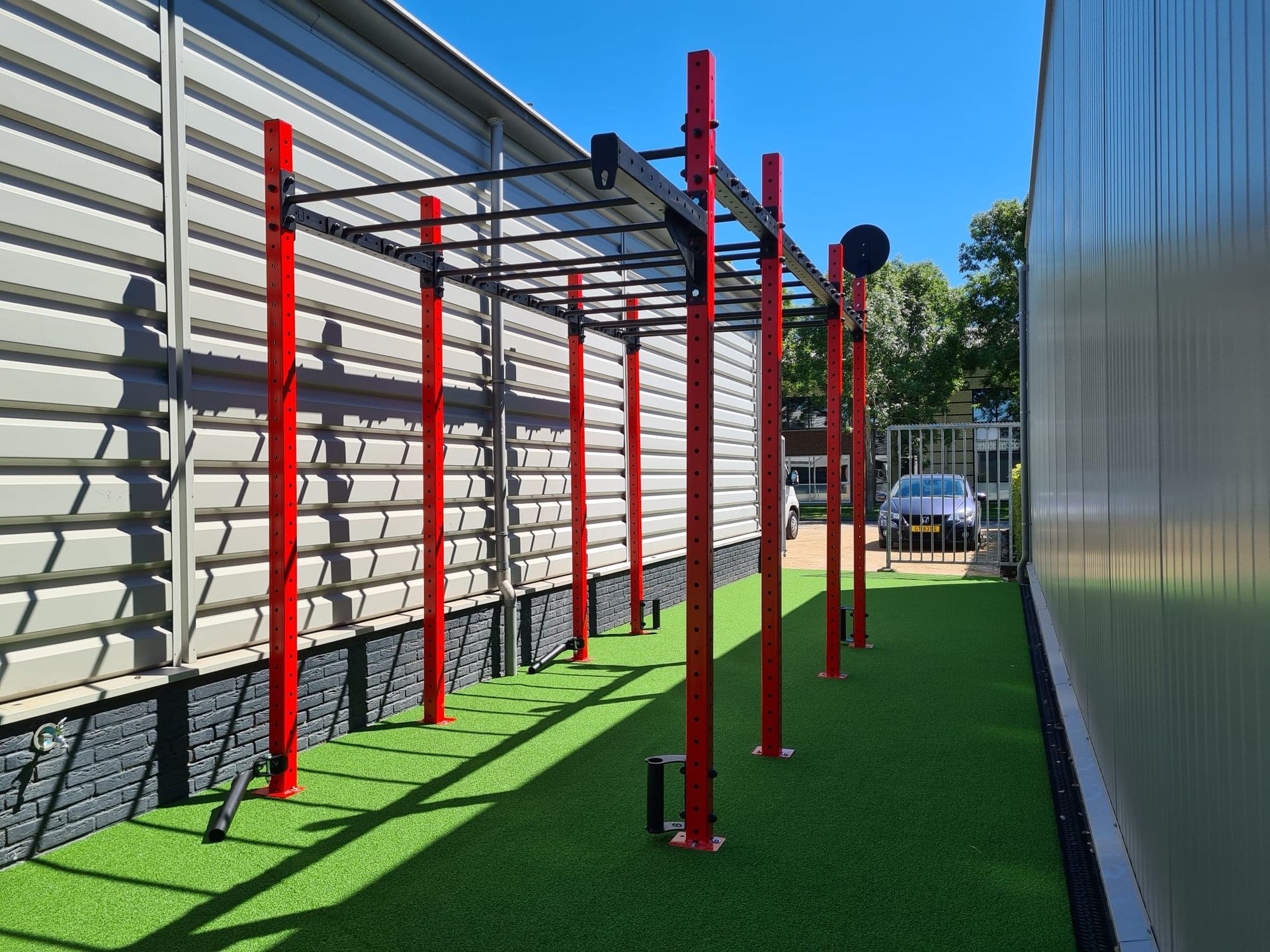 hanging exercise machine on green mat